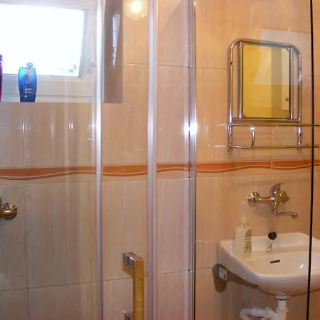 Ubytovani U Poslednich Apartman *